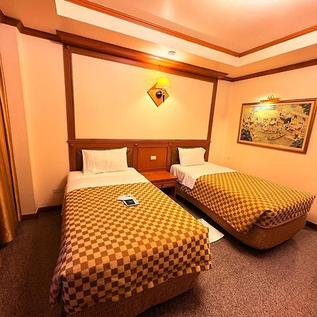 Taksilahotel Maha Sarakham Esterno foto