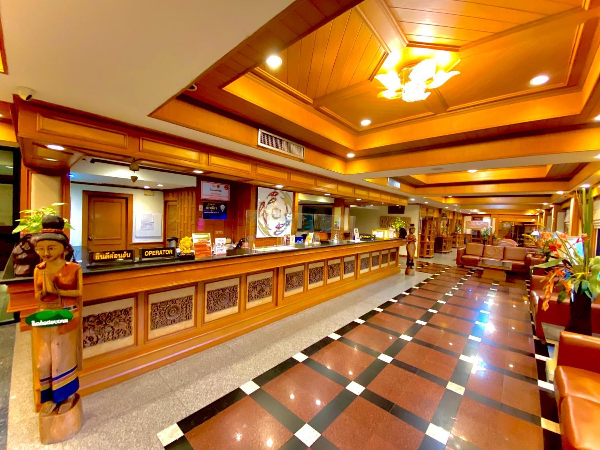 Taksilahotel Maha Sarakham Esterno foto
