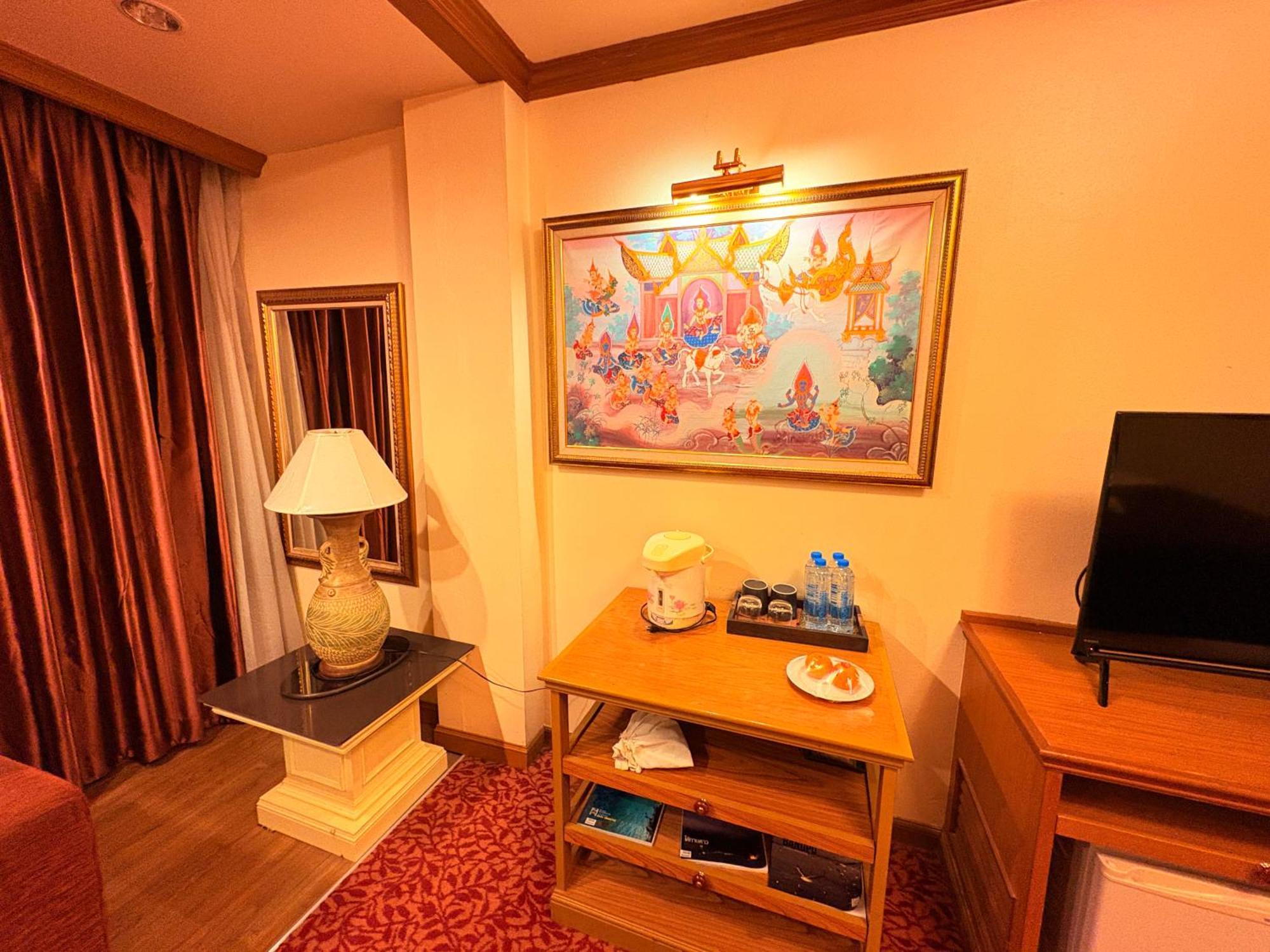 Taksilahotel Maha Sarakham Esterno foto