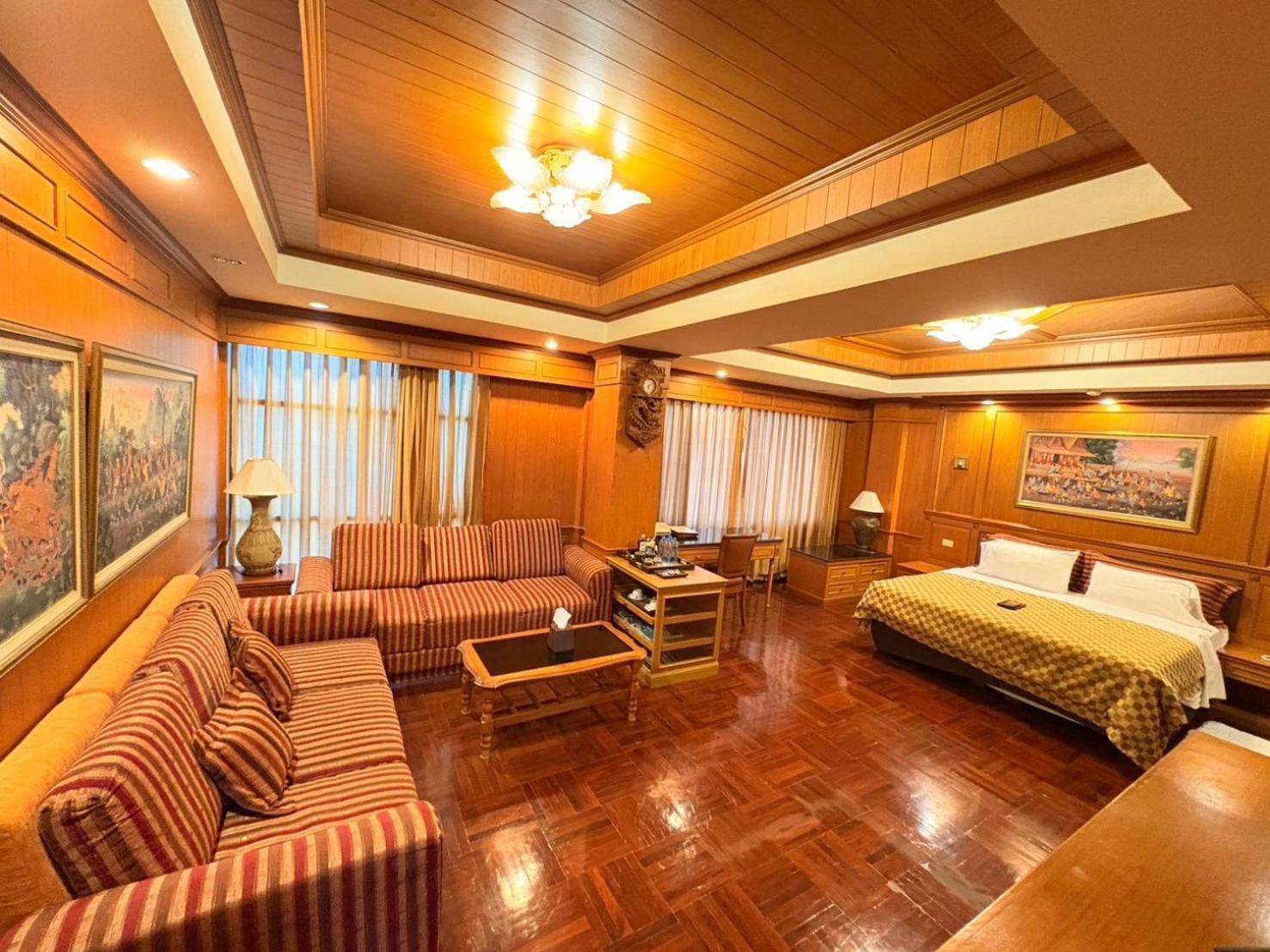 Taksilahotel Maha Sarakham Esterno foto