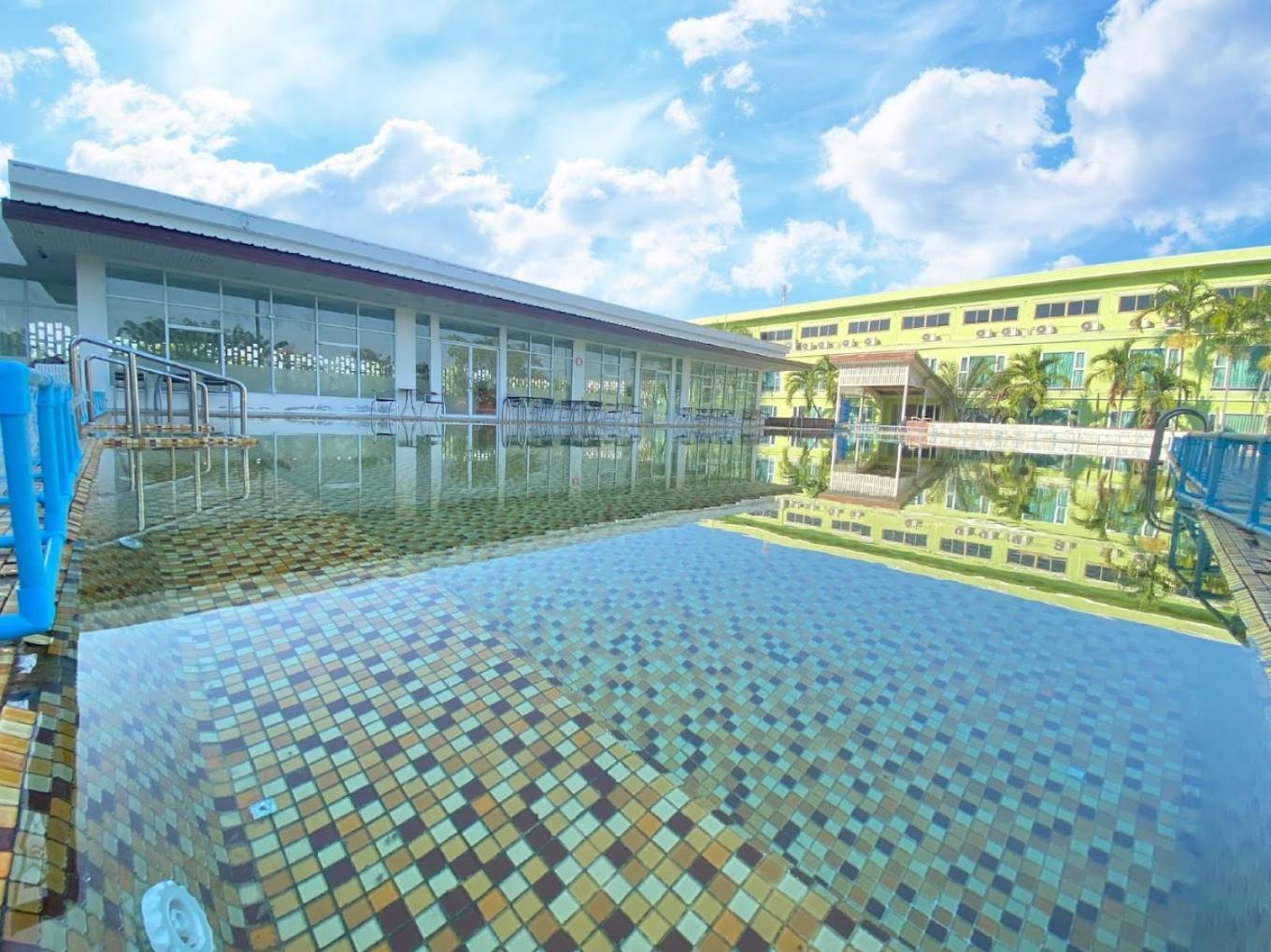Taksilahotel Maha Sarakham Esterno foto