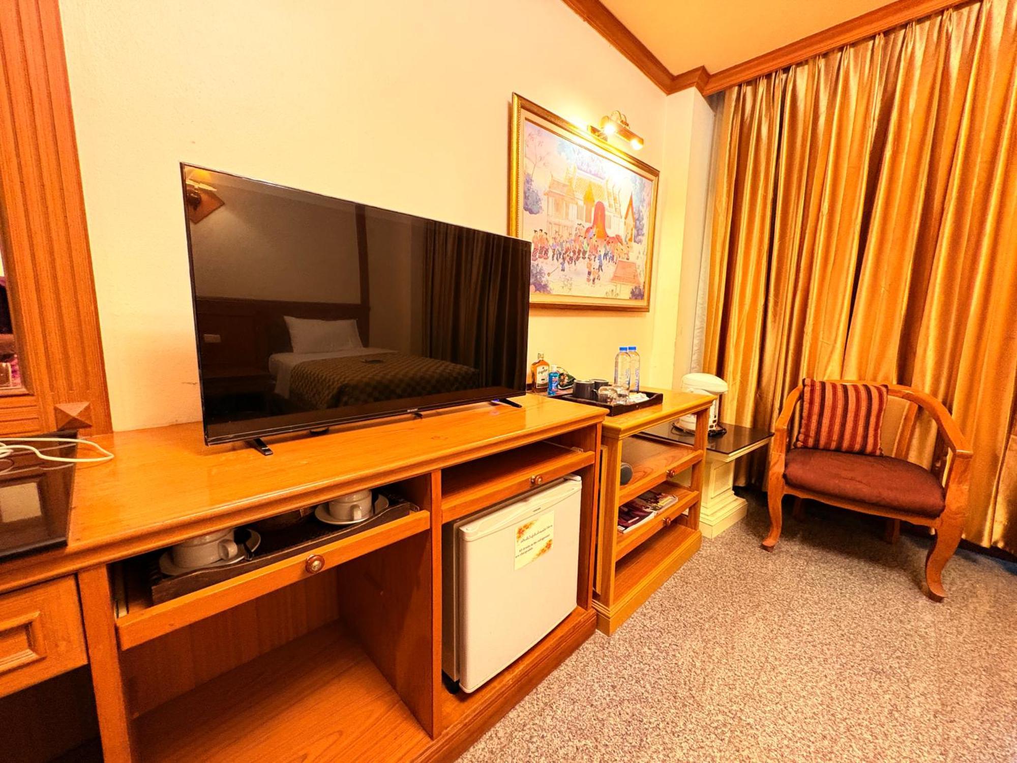 Taksilahotel Maha Sarakham Esterno foto