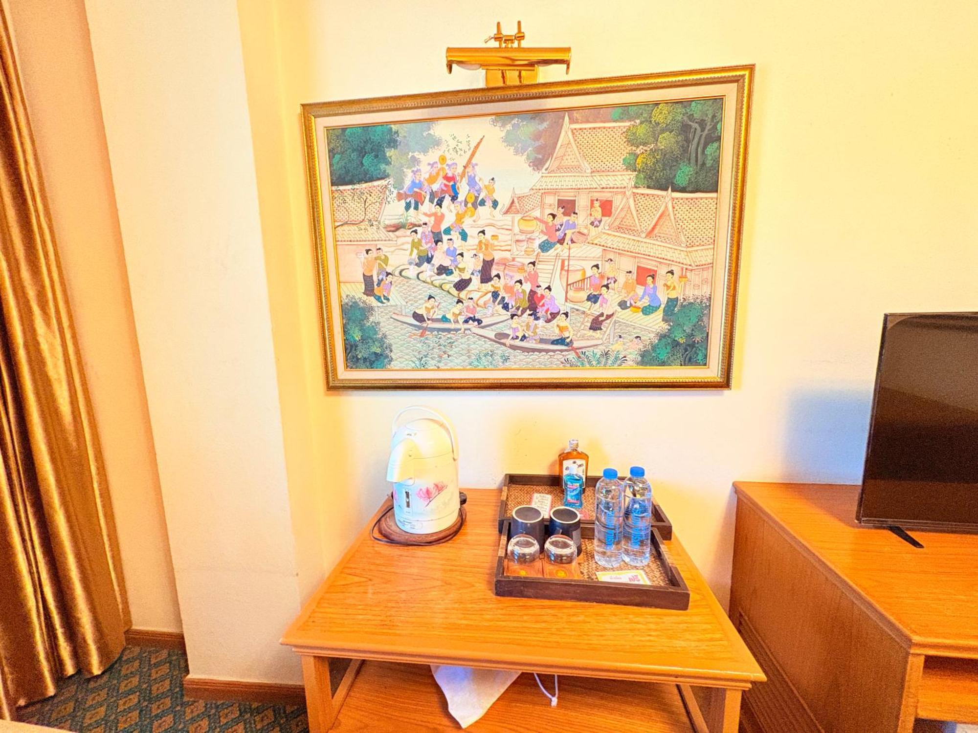Taksilahotel Maha Sarakham Esterno foto